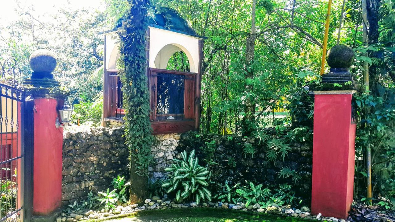 Casa Hotel Mare Nostrvm Manuel Antonio Exterior photo